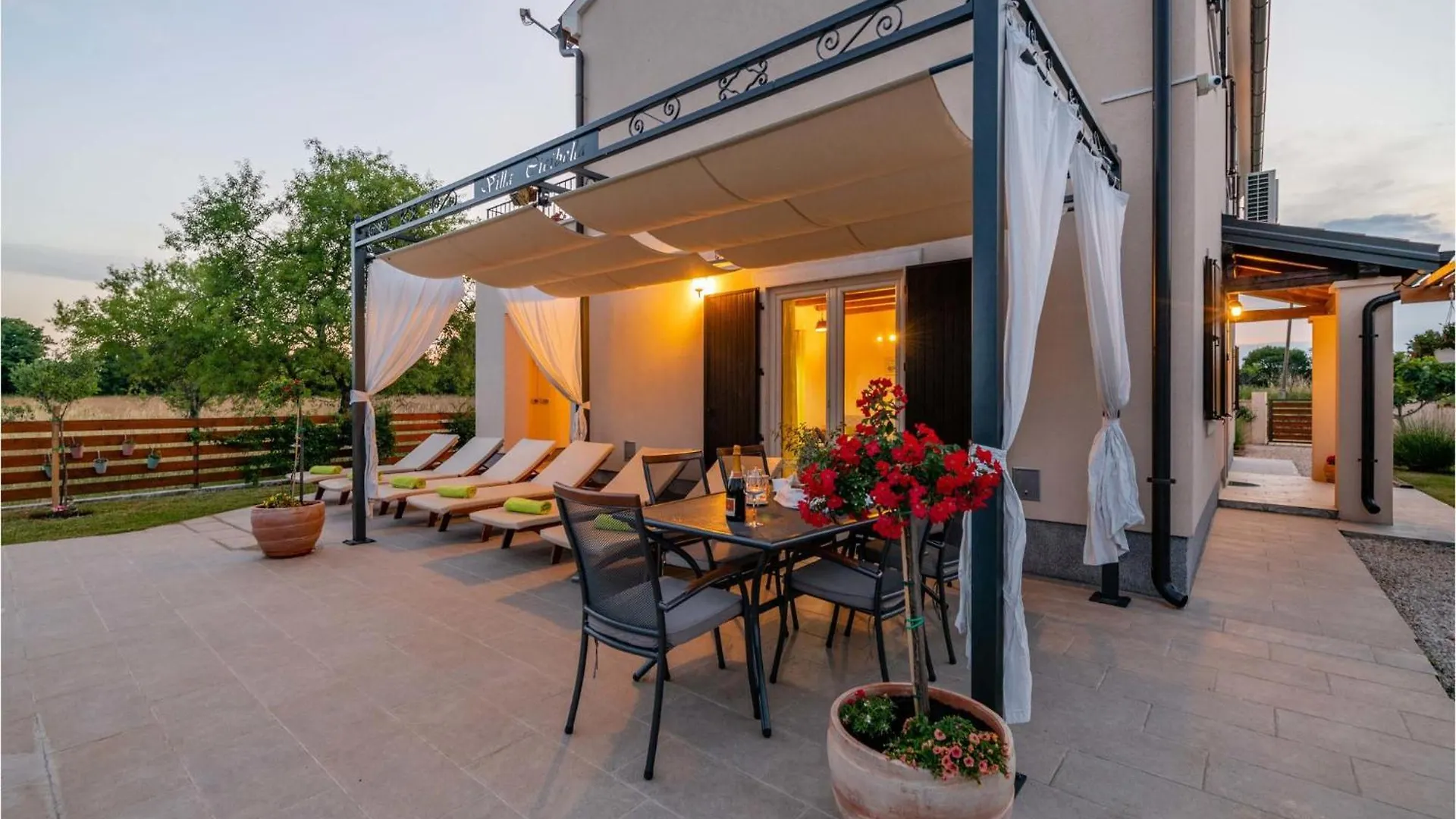 Gorgeous Home In Puntera With Wifi Croatia