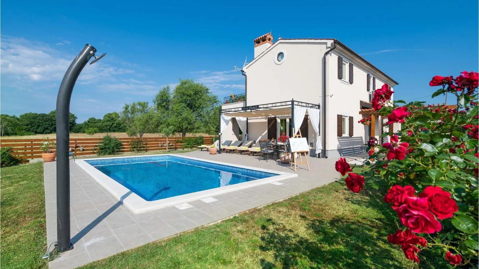 Gorgeous Home In Puntera With Wifi Holiday home