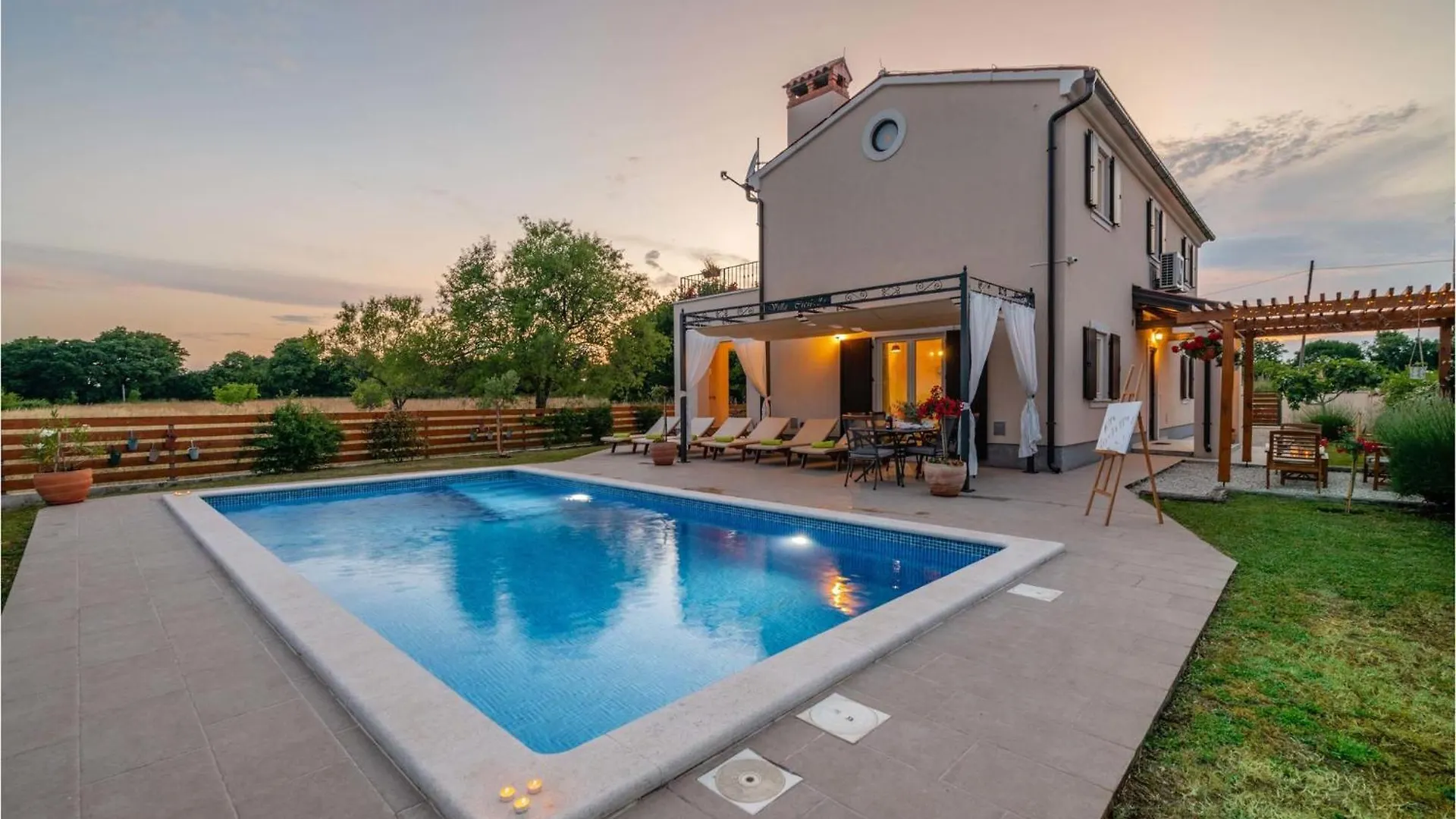 Gorgeous Home In Puntera With Wifi Croatia