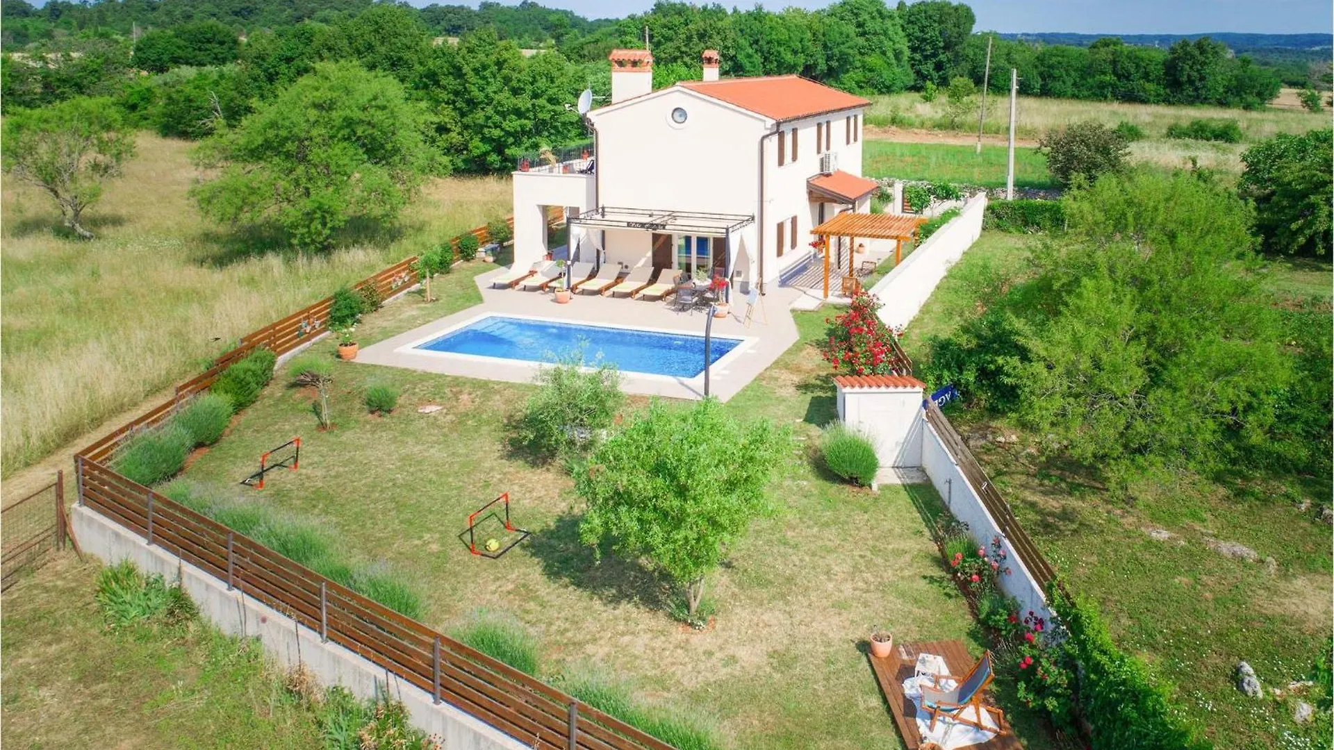 Gorgeous Home In Puntera With Wifi