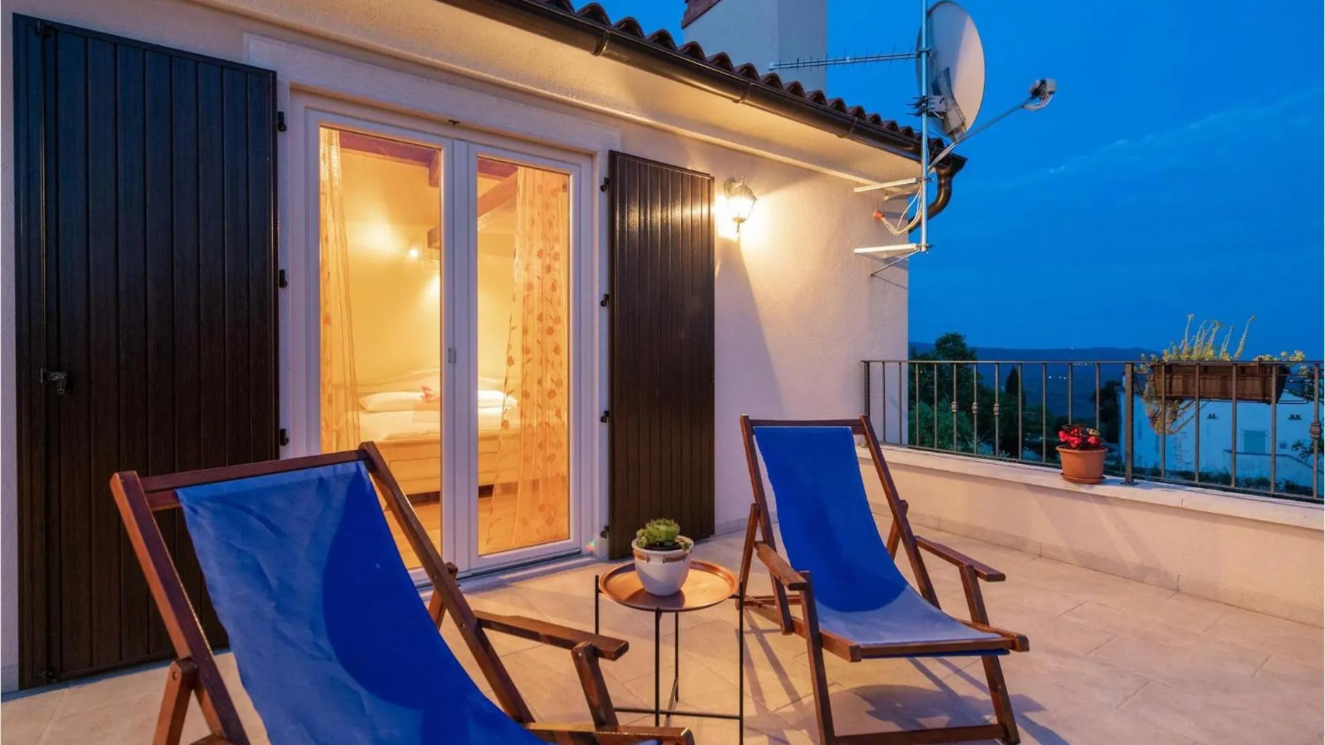 Gorgeous Home In Puntera With Wifi 0*,  Croatia